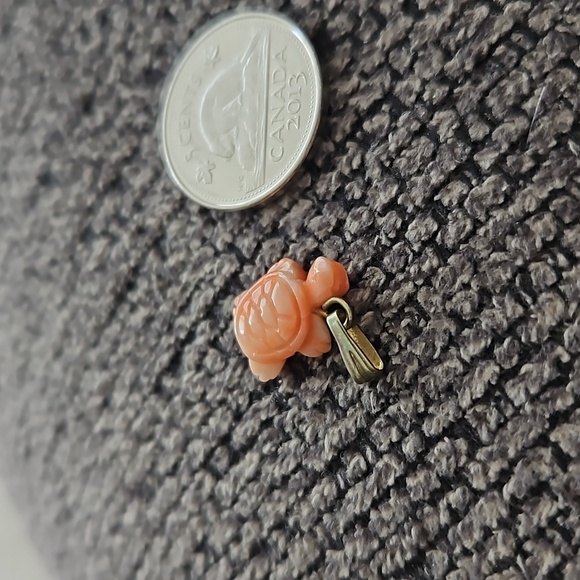 Pink Coral Handcarved Pendant - Picture 2 of 6